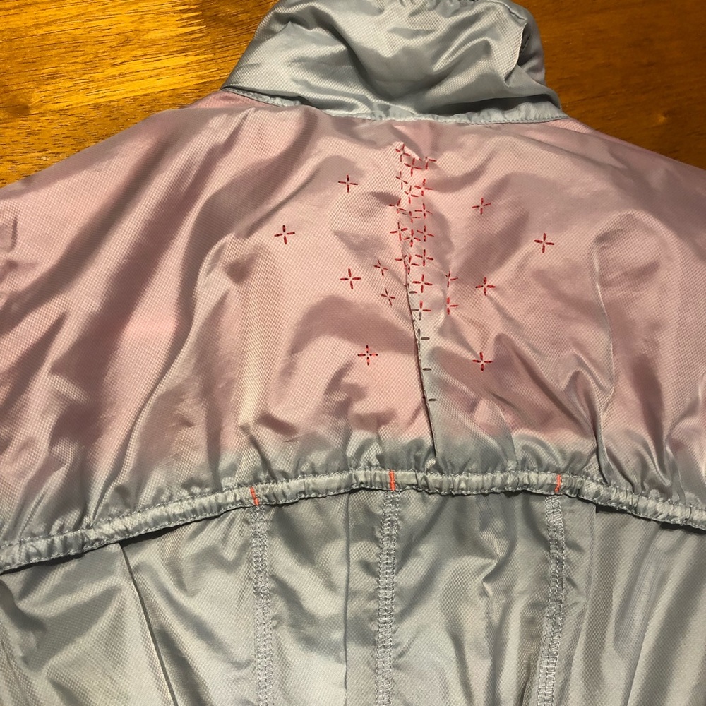 Active Jacket - Picture 3 of 7